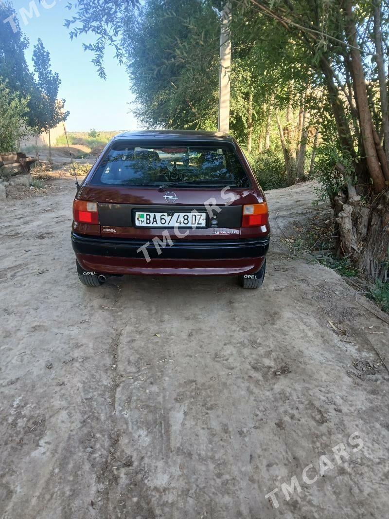 Opel Astra 1992 - 25 000 TMT - Şabat etr. - img 3