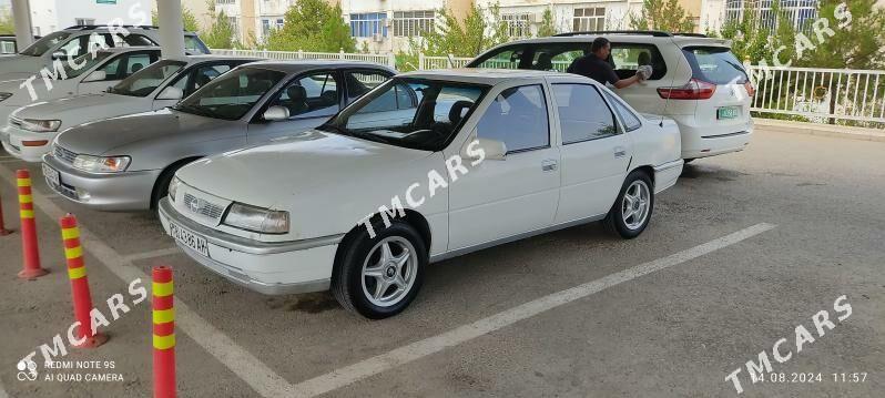 Opel Vectra 1989 - 18 000 TMT - 8 mkr - img 3