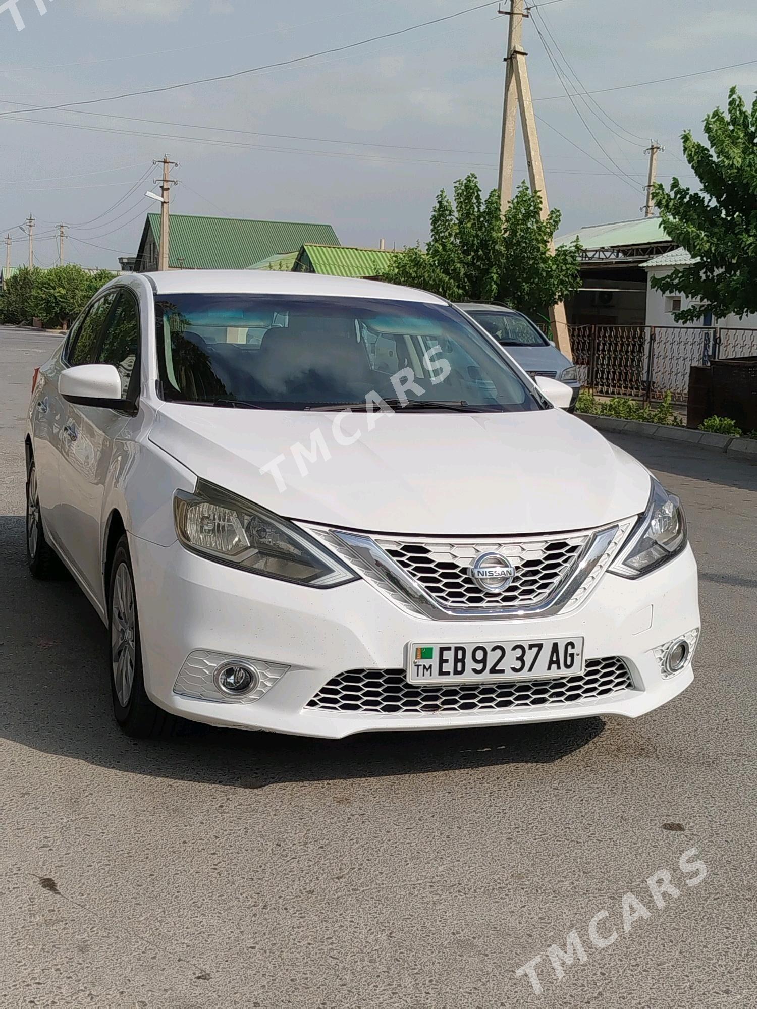 Nissan Sentra 2018 - 155 000 TMT - Бузмеин - img 5