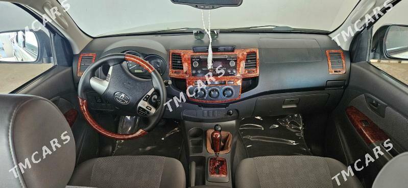 Toyota Hilux 2014 - 420 000 TMT - Baýramaly - img 4