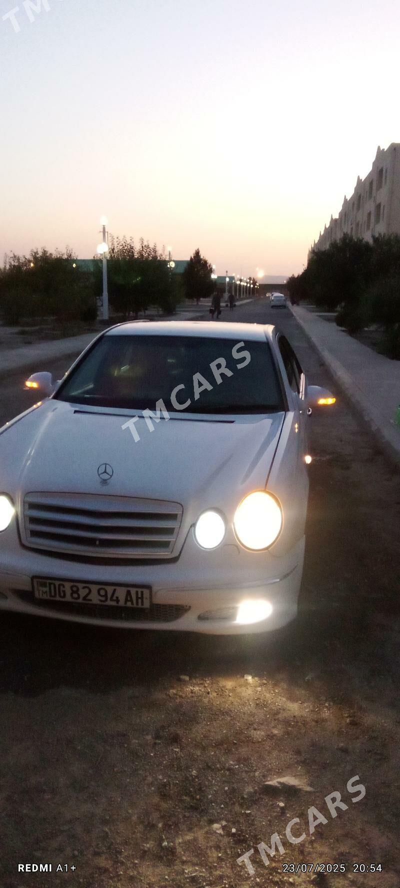 Mercedes-Benz 300E 2001 - 90 000 TMT - Gyzylarbat - img 6