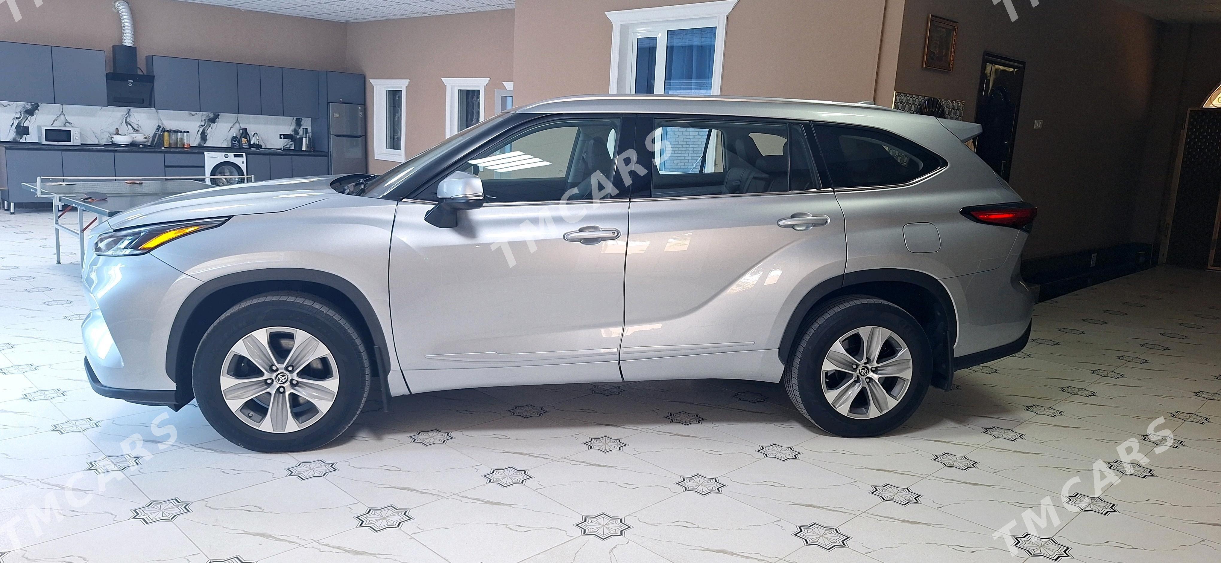 Toyota Highlander 2021 - 520 000 TMT - Türkmenabat - img 4
