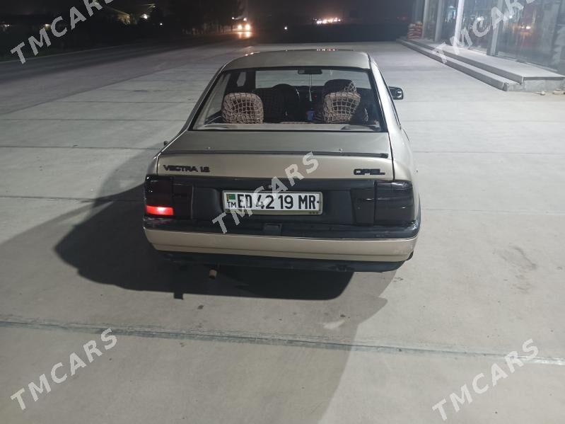 Opel Vectra 1990 - 22 000 TMT - Сакарчага - img 3