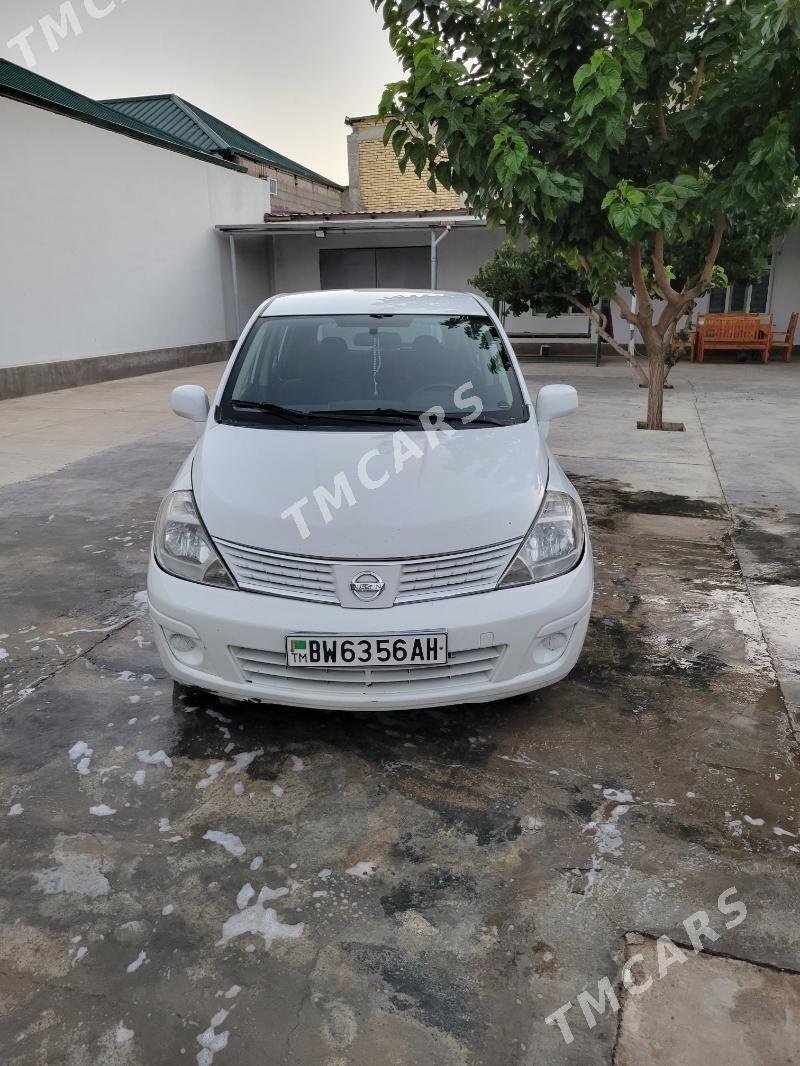 Nissan Versa 2010 - 108 000 TMT - Анев - img 3