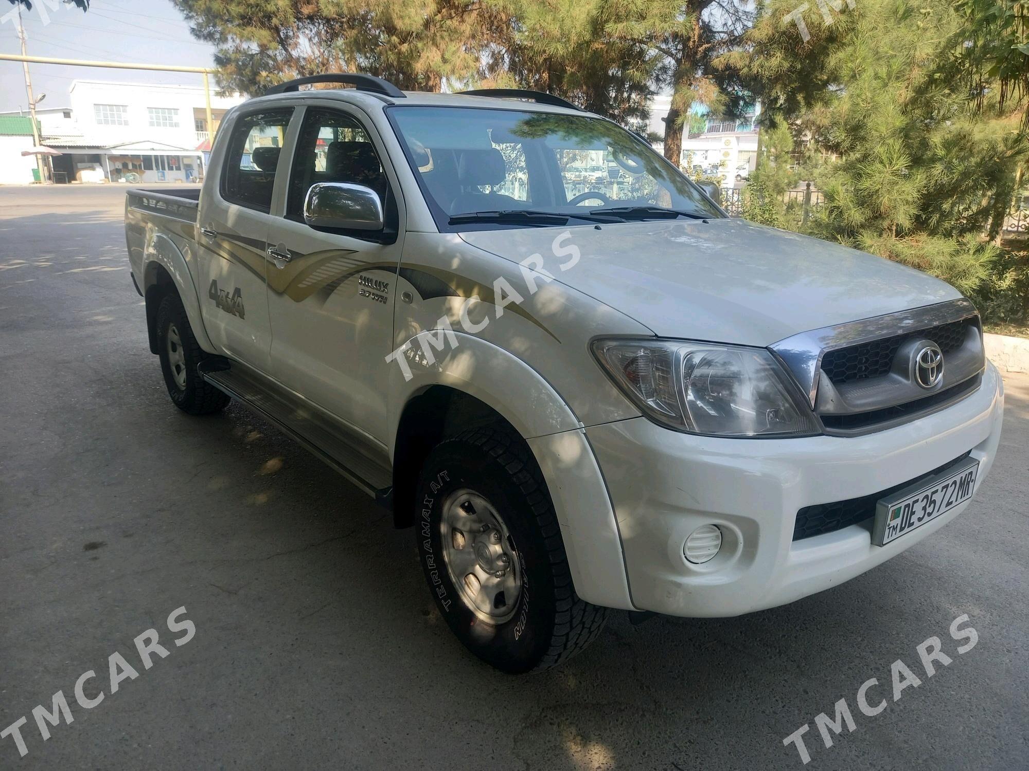 Toyota Hilux 2010 - 270 000 TMT - Mary - img 3