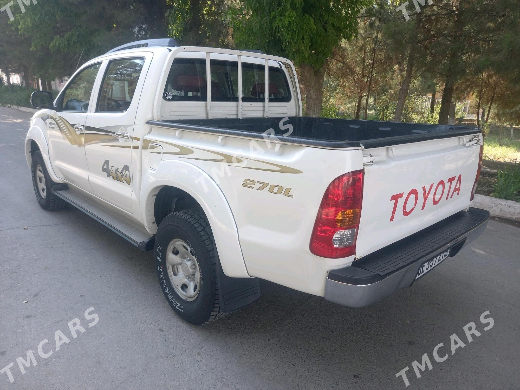Toyota Hilux 2010 - 270 000 TMT - Mary - img 5