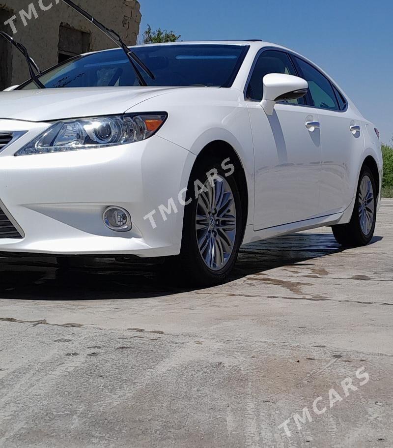 Lexus ES 350 2013 - 335 000 TMT - Бахарден - img 4