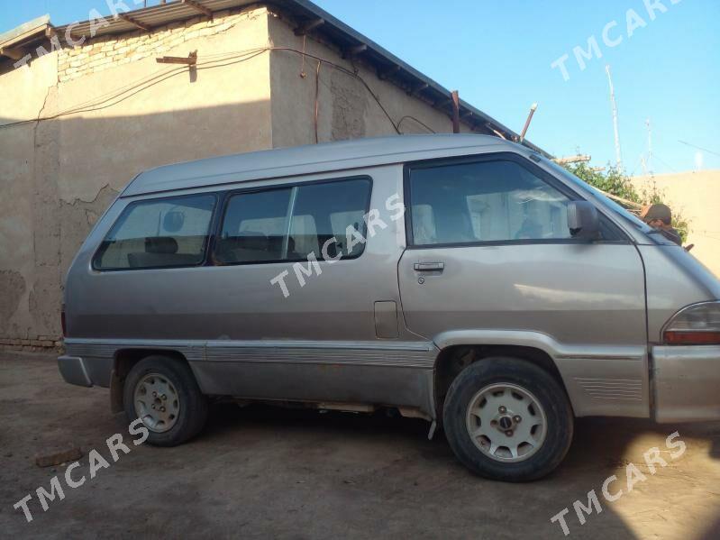 Toyota Town Ace 1991 - 23 000 TMT - Gurbansoltan Eje - img 3