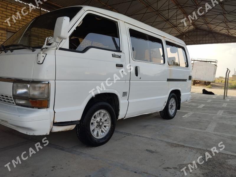 Toyota Hiace 1992 - 35 000 TMT - Murgap - img 4