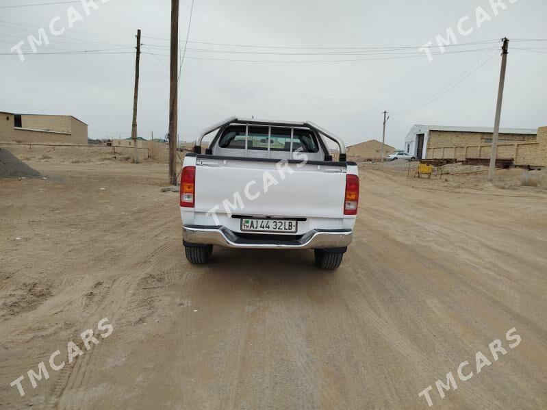 Toyota Hilux 2007 - 250 000 TMT - Seýdi - img 4
