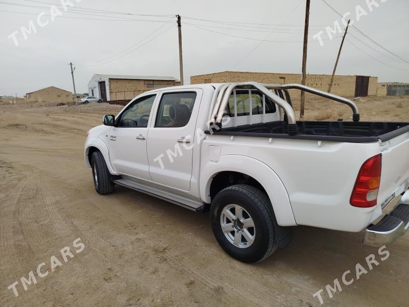 Toyota Hilux 2007 - 250 000 TMT - Seýdi - img 2