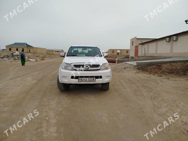 Toyota Hilux 2007 - 250 000 TMT - Seýdi - img 5