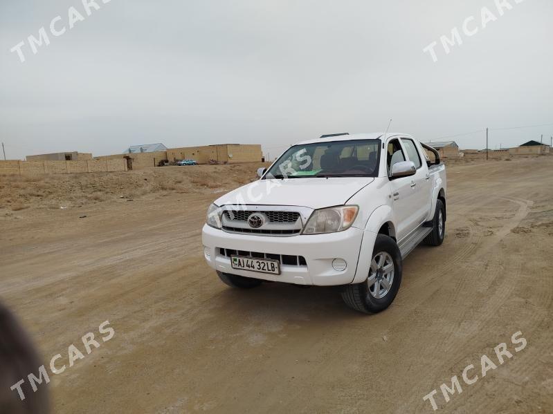 Toyota Hilux 2007 - 250 000 TMT - Seýdi - img 6