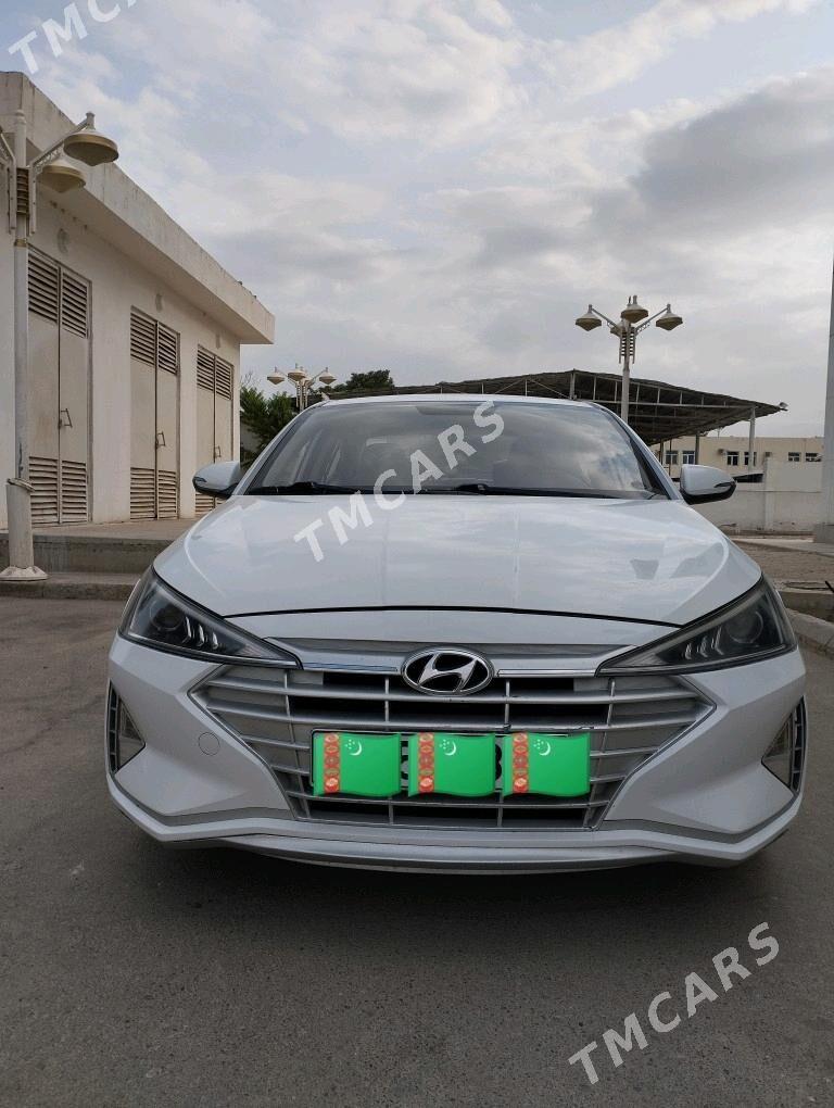 Hyundai Elantra 2019 - 220 000 TMT - Район ст. Аэропорта, ул. Гагарина - img 4
