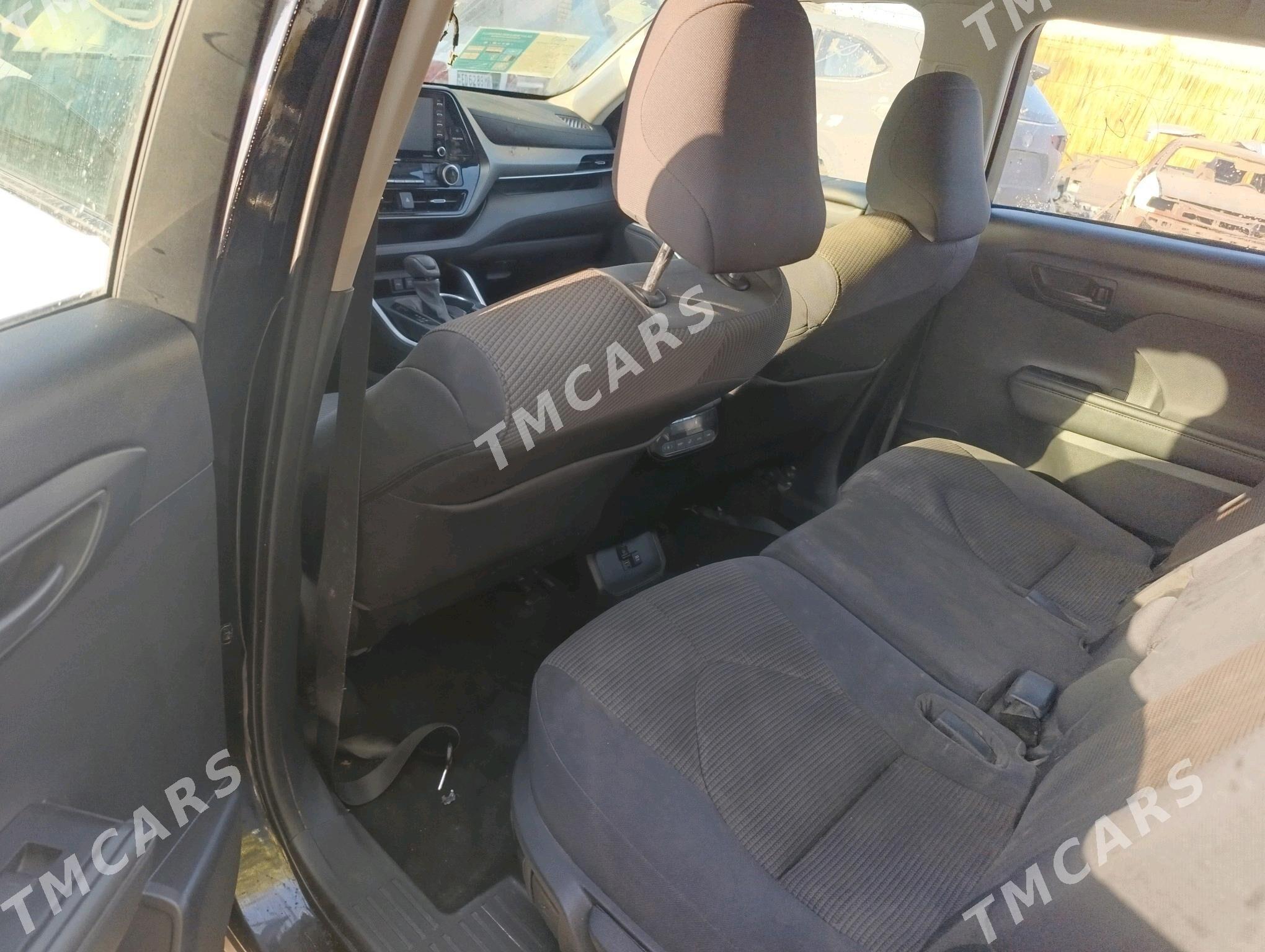 Toyota Highlander 2021 - 350 000 TMT - Мары - img 6