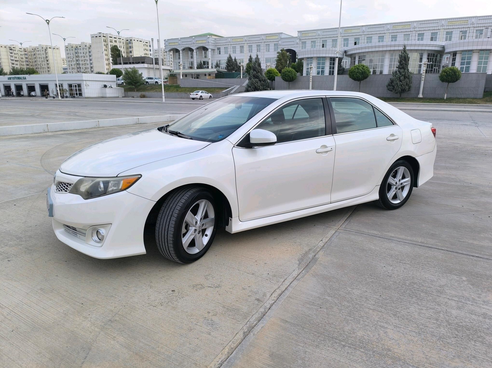 Toyota Camry 2012 - 215 000 TMT - Ашхабад - img 2