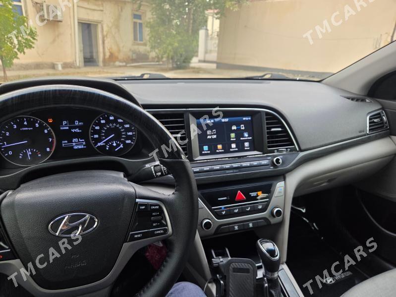 Hyundai Elantra 2017 - 178 000 TMT - Aşgabat - img 2