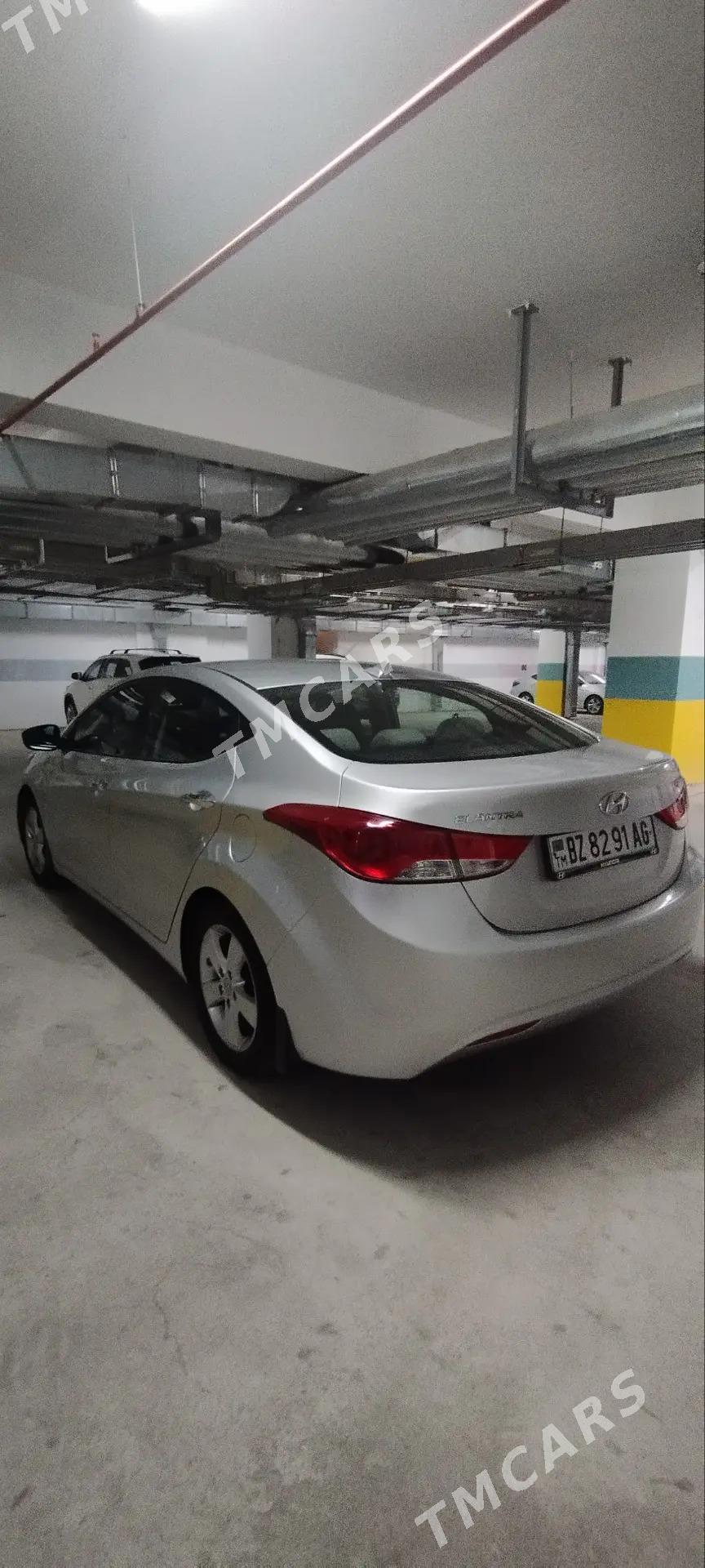 Hyundai Elantra 2011 - 155 000 TMT - Ашхабад - img 5