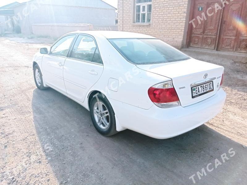 Toyota Camry 2005 - 165 000 TMT - Köneürgenç - img 3