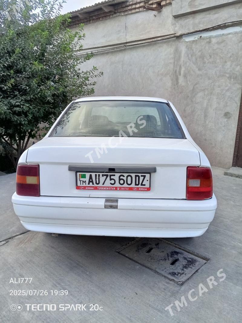 Opel Vectra 1991 - 25 000 TMT - Дашогуз - img 2