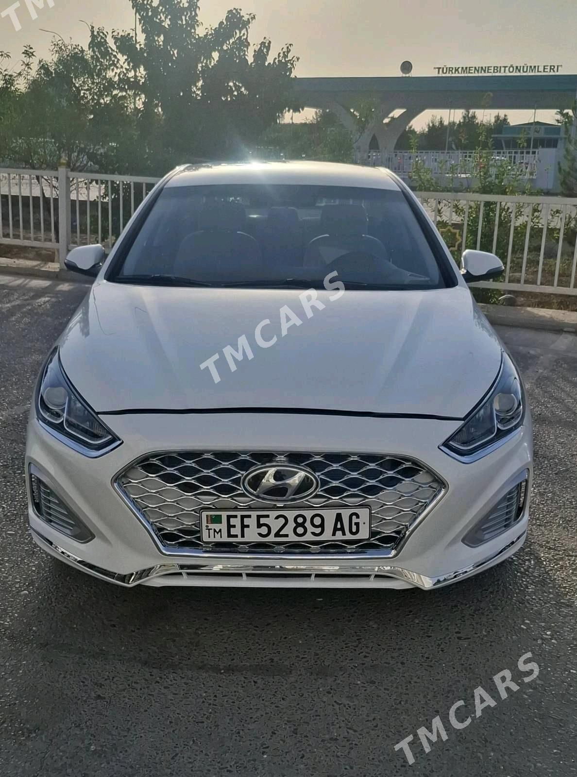 Hyundai Santa Fe XL 2019 - 200 000 TMT - ул. Подвойского (Битарап Туркменистан шаёлы) - img 3