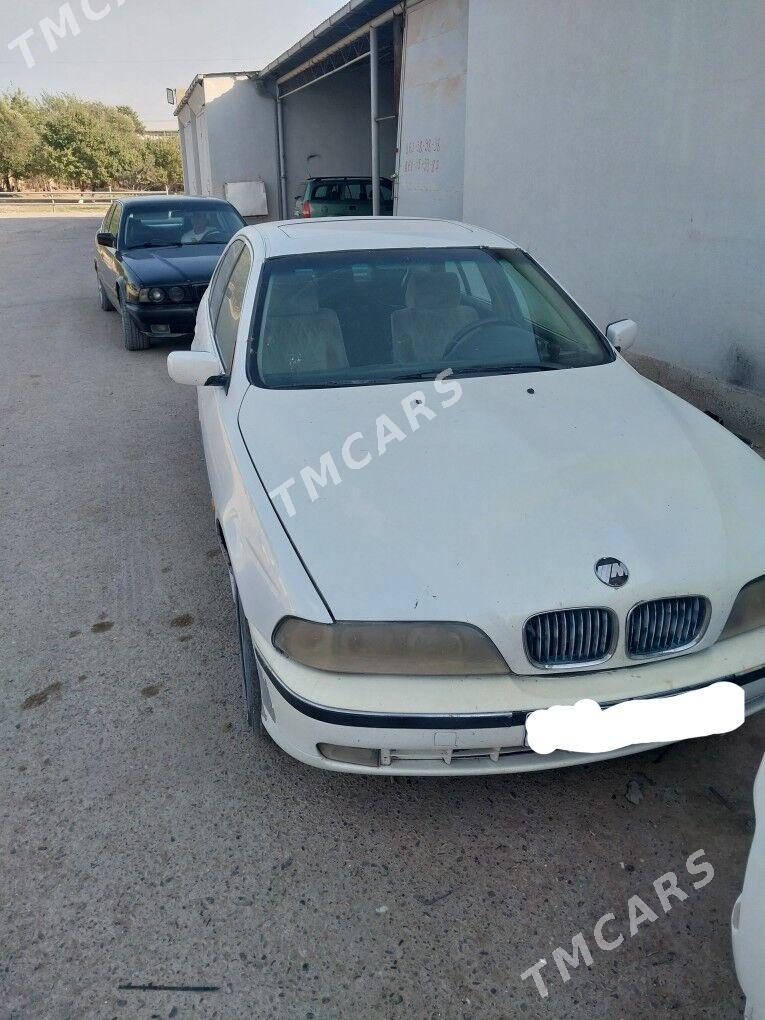 BMW E39 1996 - 50 000 TMT - Мары - img 4