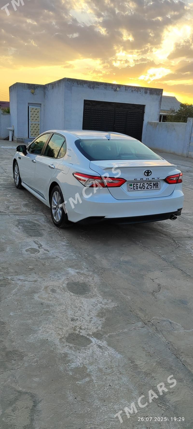Toyota Camry 2020 - 290 000 TMT - Baýramaly - img 4