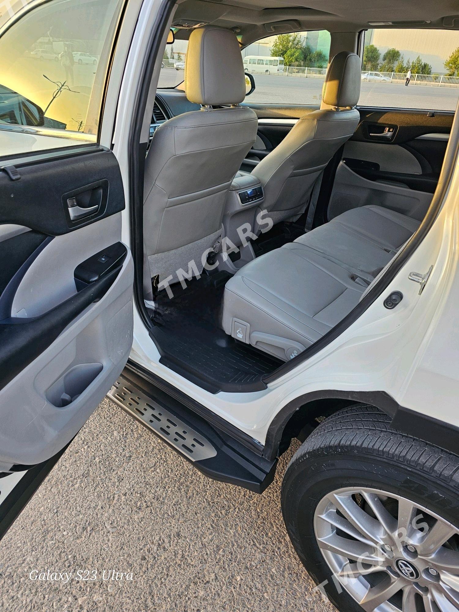 Toyota Highlander 2019 - 390 000 TMT - Ашхабад - img 7