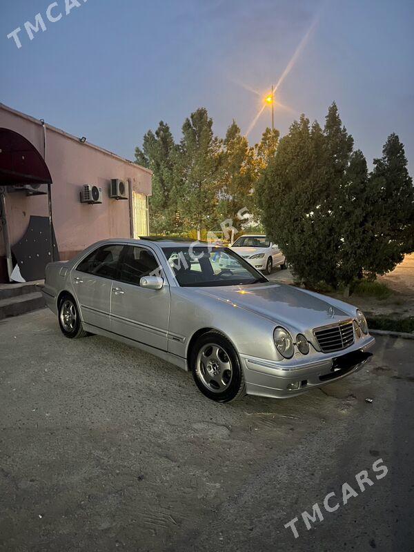 Mercedes-Benz E320 2002 - 60 000 TMT - Aşgabat - img 2