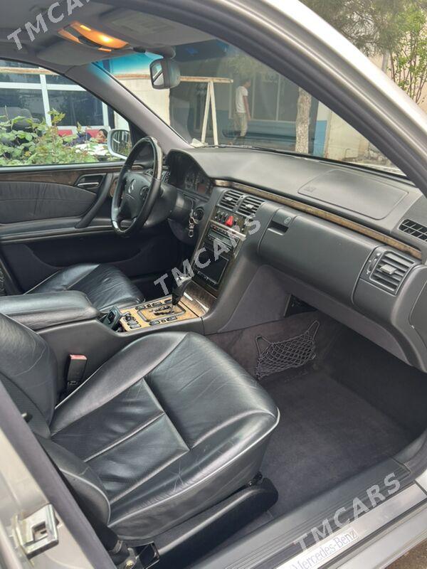 Mercedes-Benz E320 2002 - 60 000 TMT - Aşgabat - img 5