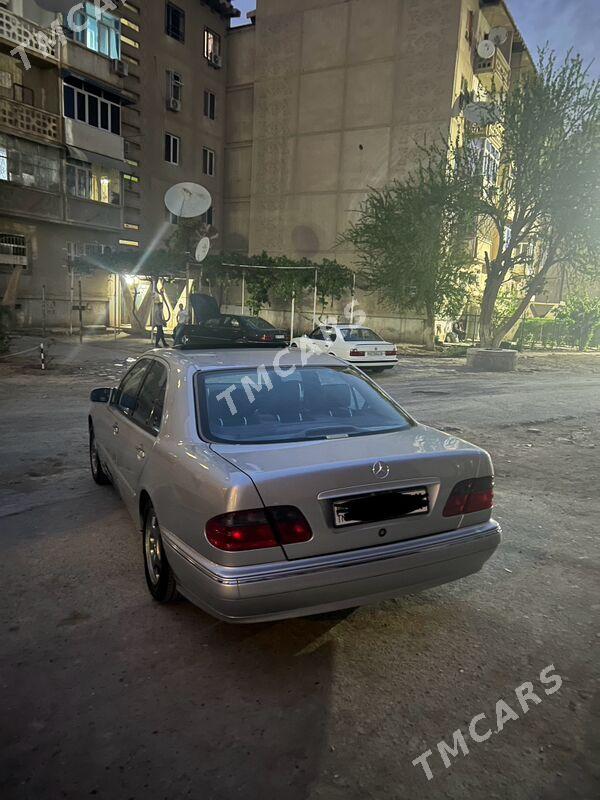 Mercedes-Benz E320 2002 - 60 000 TMT - Aşgabat - img 4
