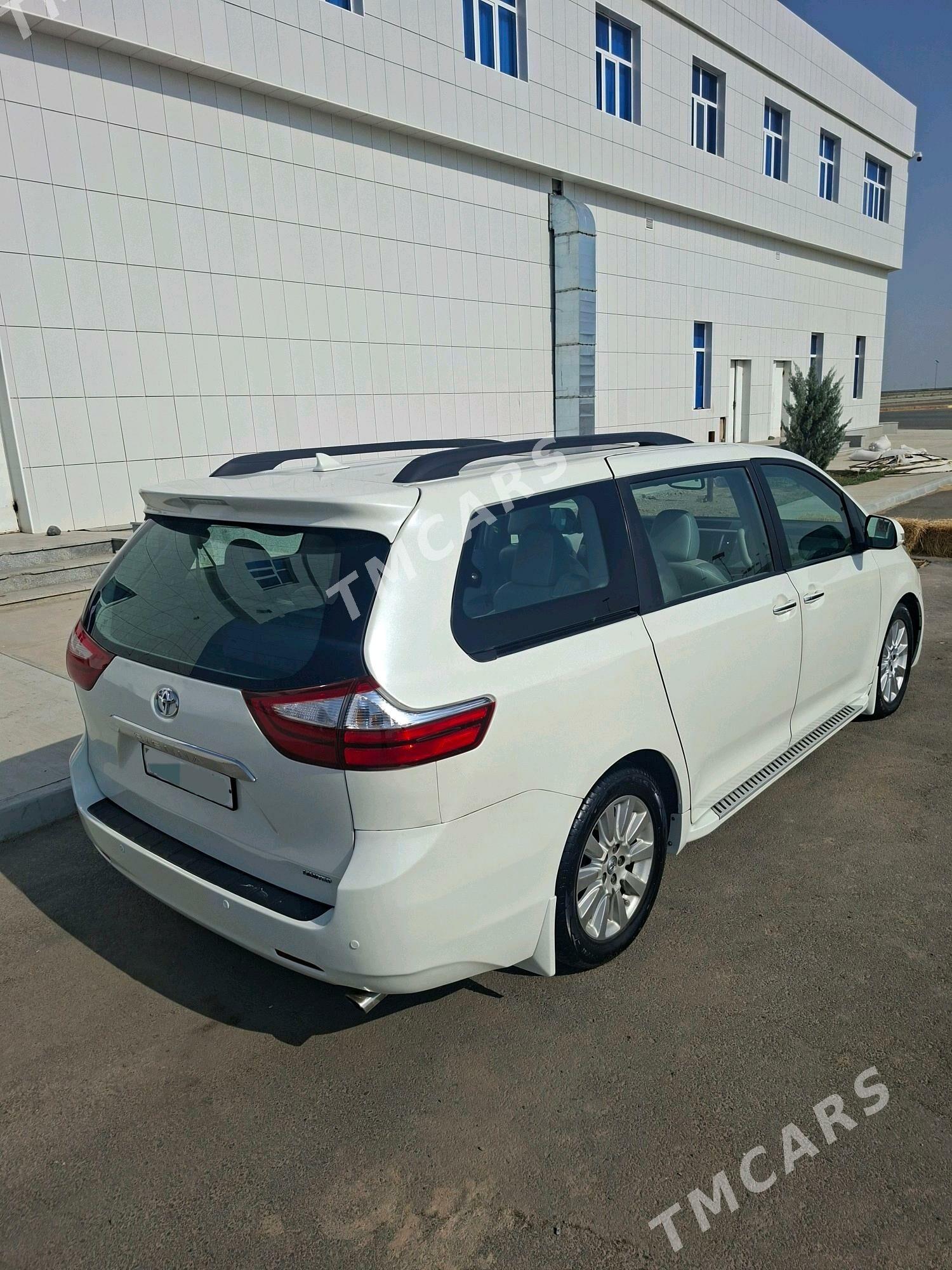 Toyota Sienna 2011 - 320 000 TMT - Арчабиль шаёлы - img 2