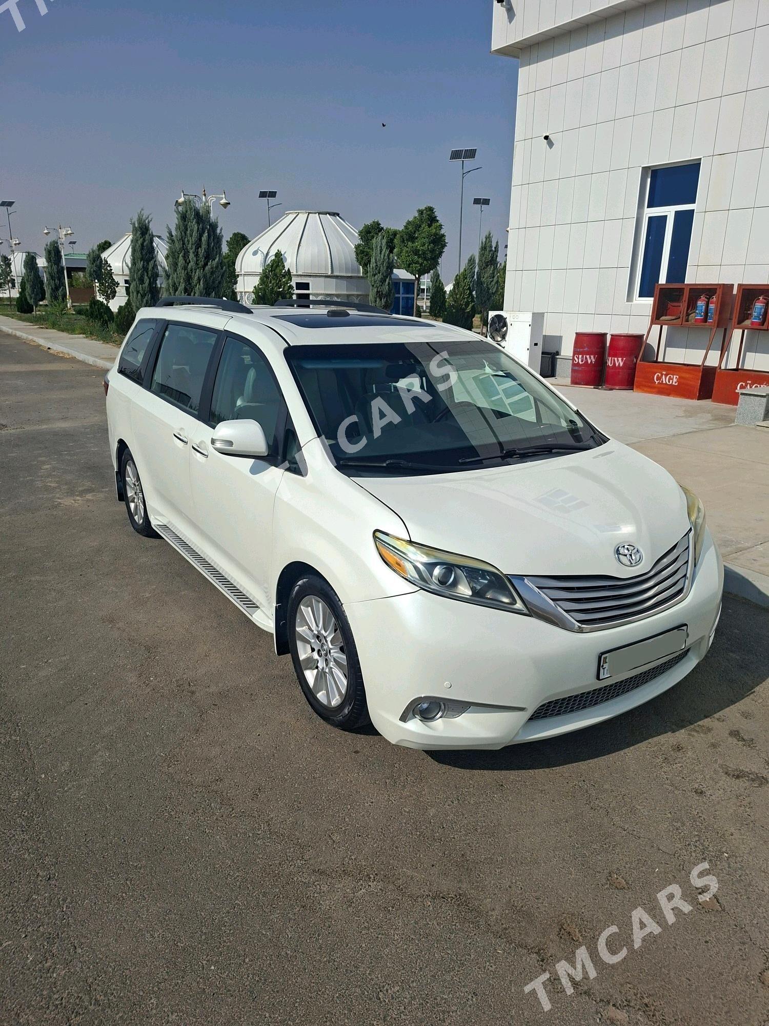 Toyota Sienna 2011 - 320 000 TMT - Арчабиль шаёлы - img 3