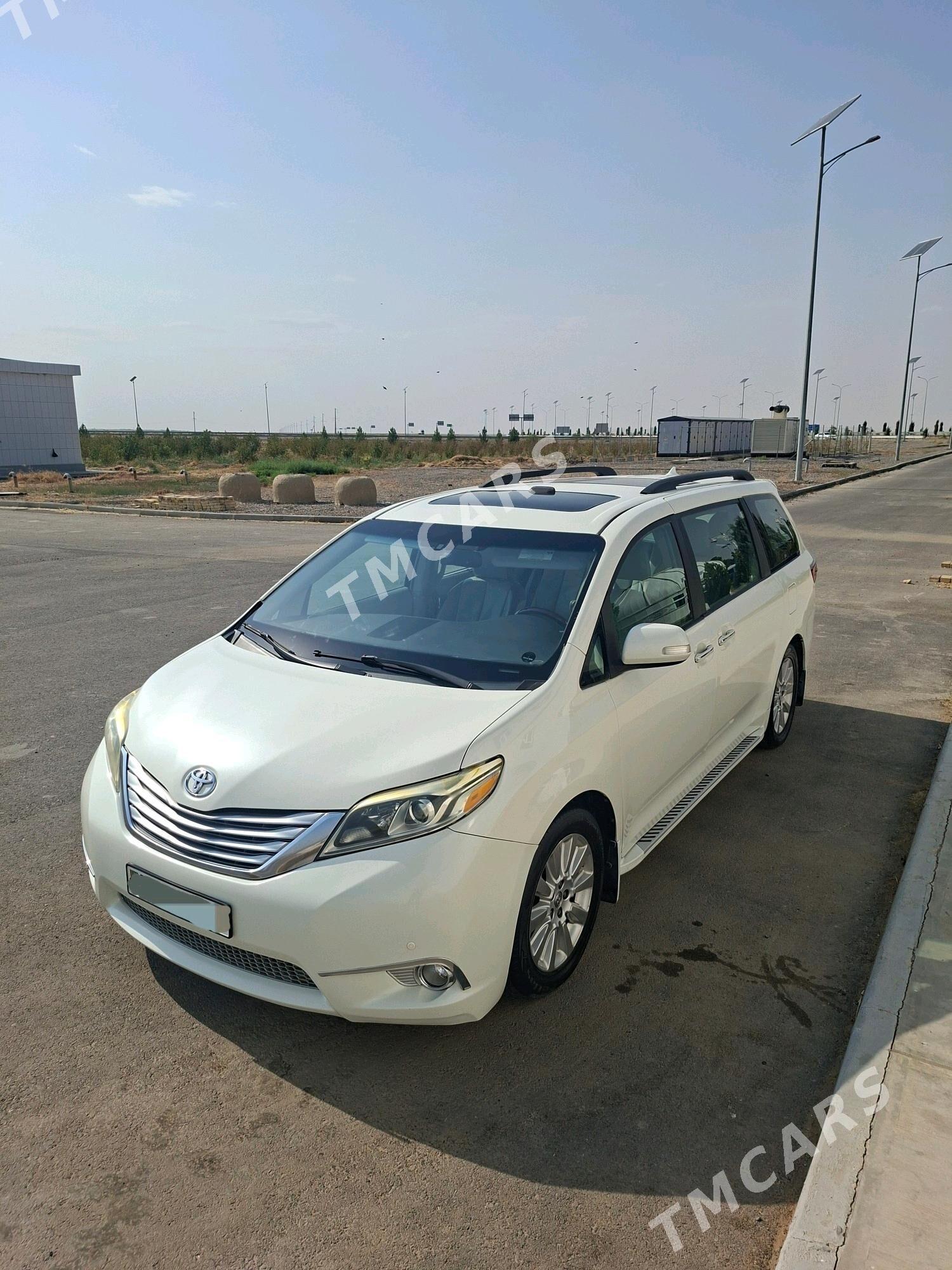 Toyota Sienna 2011 - 320 000 TMT - Арчабиль шаёлы - img 4