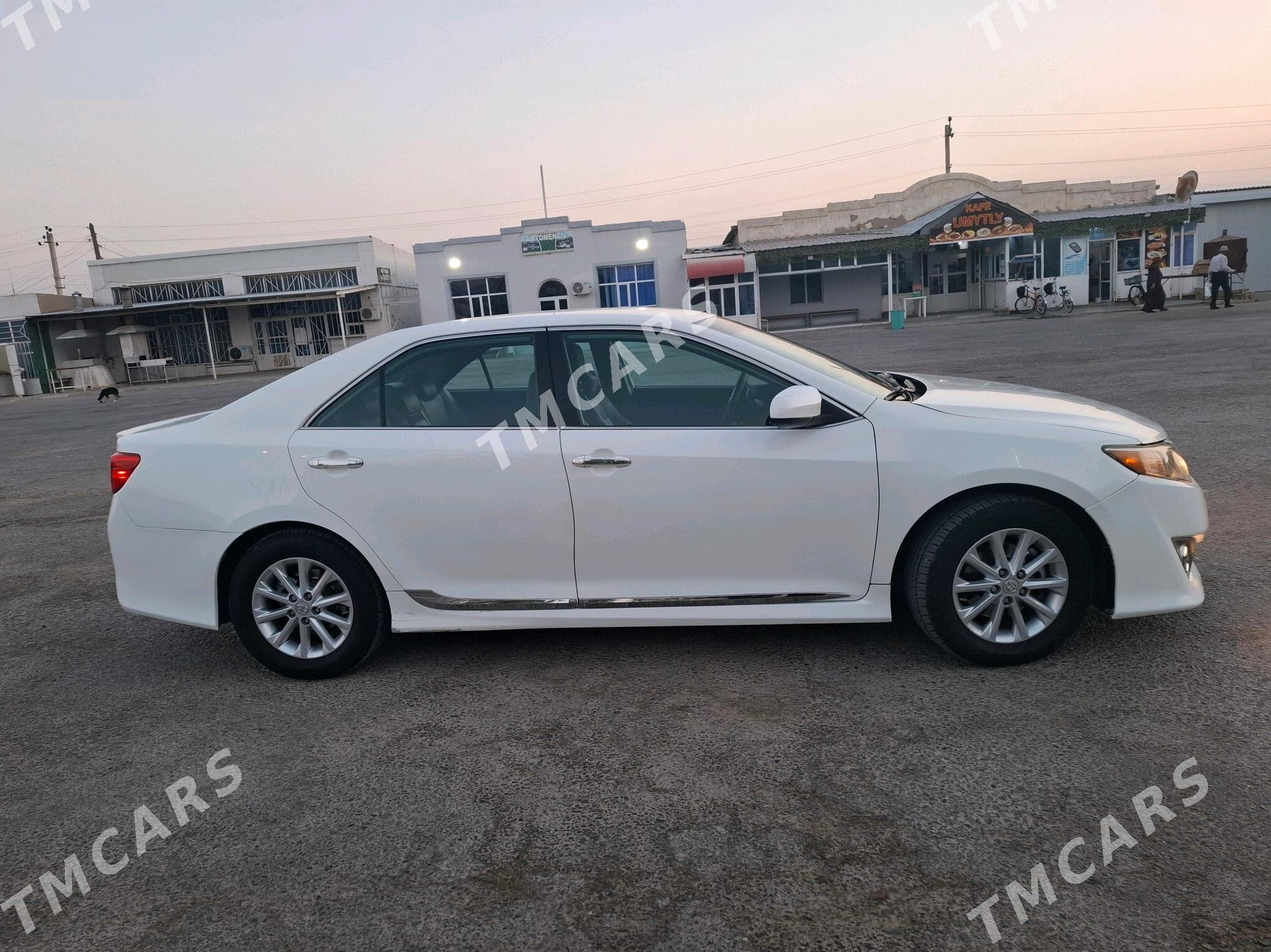 Toyota Camry 2012 - 210 000 TMT - Ýolöten - img 4
