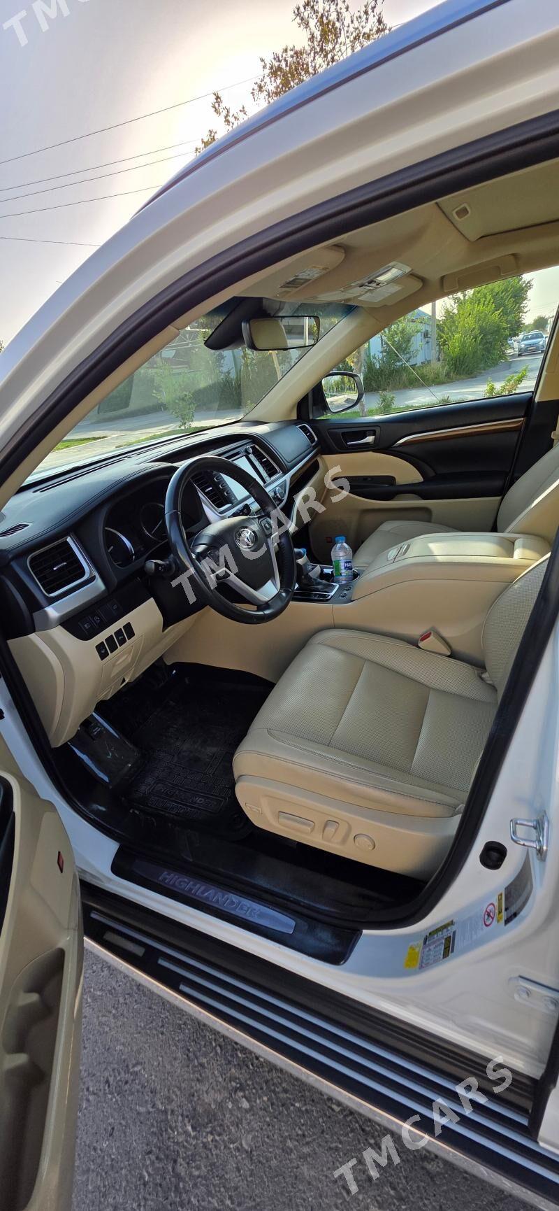 Toyota Highlander 2019 - 550 000 TMT - Aşgabat - img 4