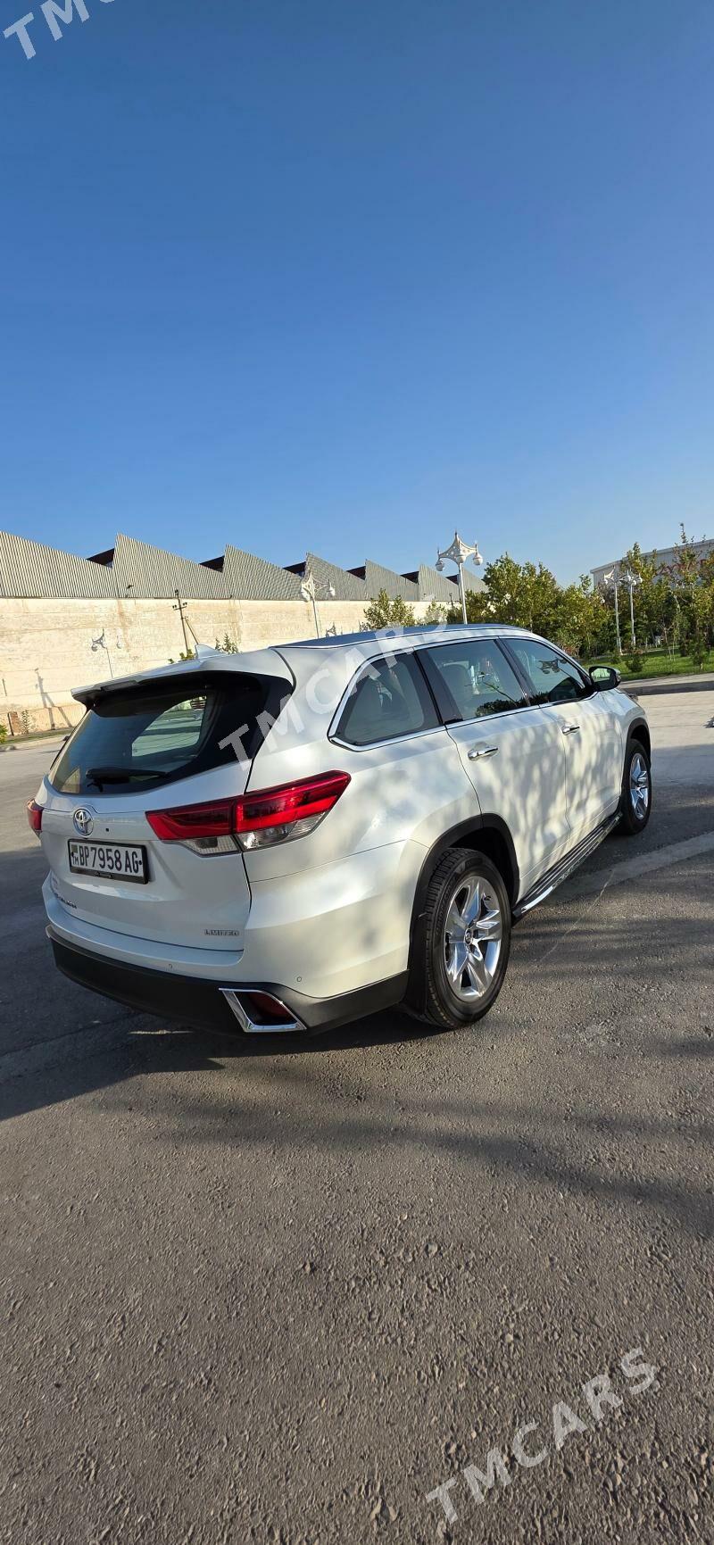 Toyota Highlander 2019 - 550 000 TMT - Aşgabat - img 2