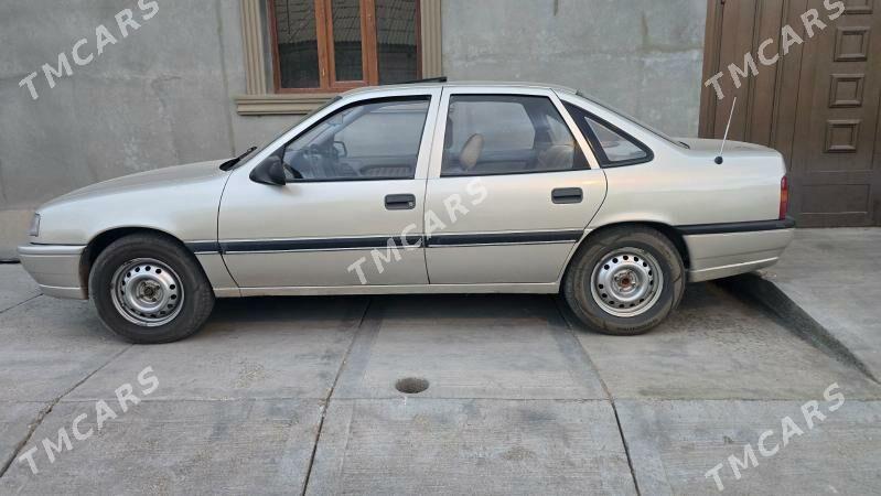 Opel Vectra 1990 - 35 000 TMT - Daşoguz - img 4