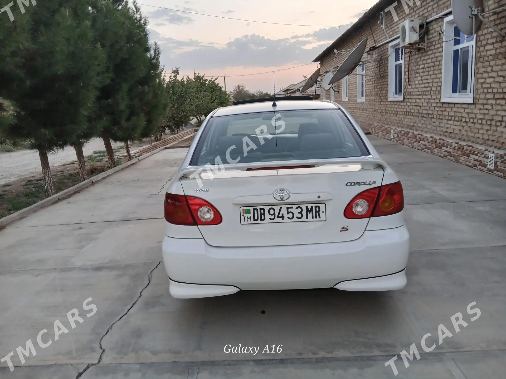 Toyota Corolla 2004 - 102 000 TMT - Türkmengala - img 4