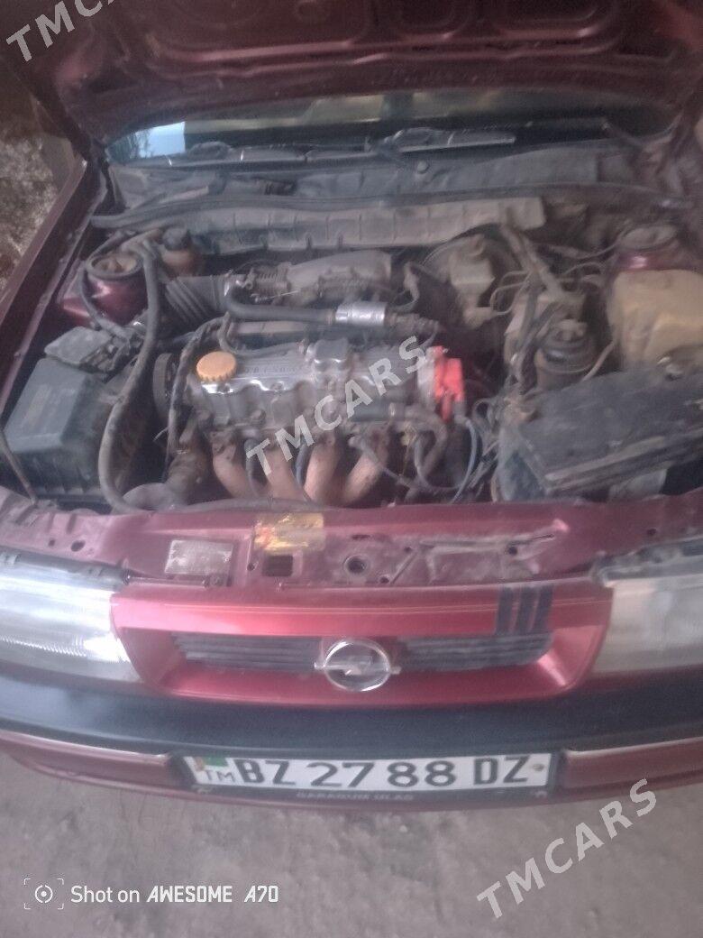 Opel Vectra 1992 - 26 000 TMT - Гурбансолтан Едже - img 4