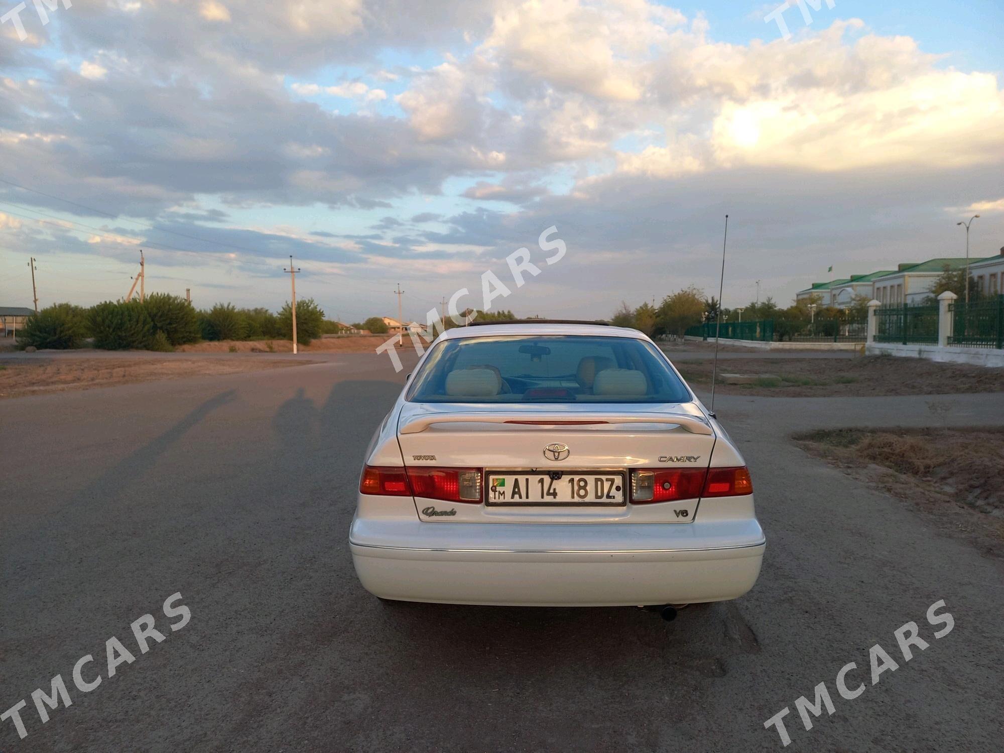 Toyota Camry 1999 - 140 000 TMT - Boldumsaz - img 2