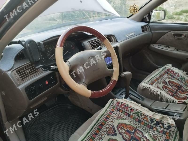 Toyota Camry 1999 - 130 000 TMT - Кёнеургенч - img 3