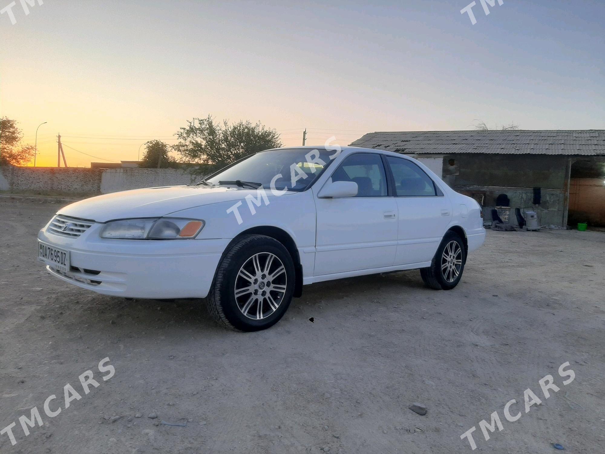 Toyota Camry 1997 - 120 000 TMT - Кёнеургенч - img 4
