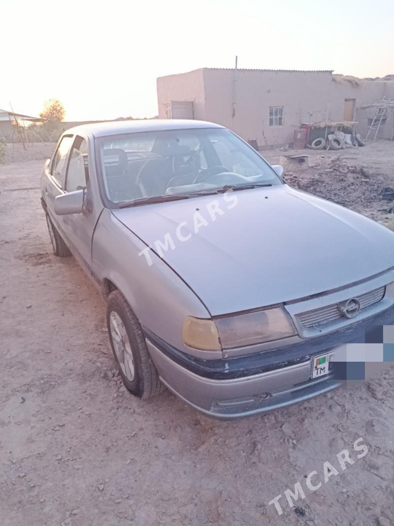 Opel Vectra 1993 - 35 000 TMT - Болдумсаз - img 3