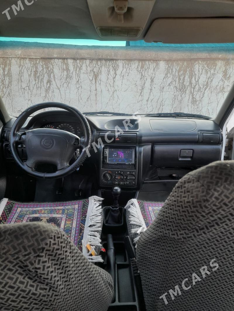 Opel Astra 1995 - 35 000 TMT - Серахс - img 4