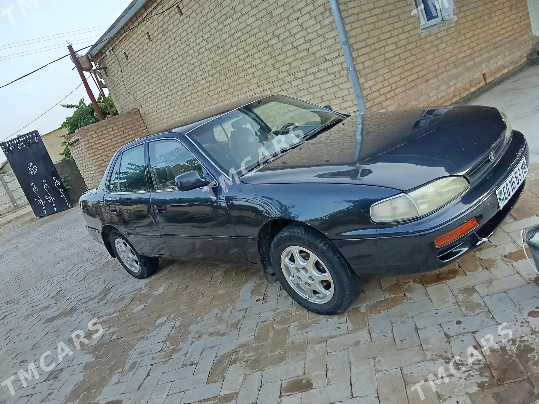 Toyota Camry 1993 - 82 000 TMT - Baýramaly - img 2