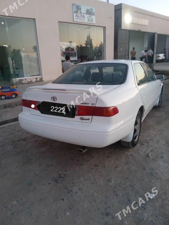 Toyota Camry 1999 - 110 000 TMT - Baýramaly - img 4