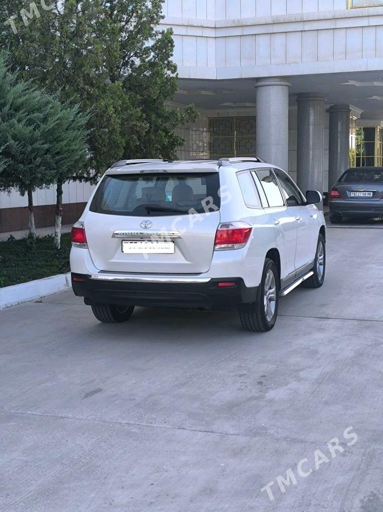 Toyota Highlander 2012 - 360 000 TMT - Mary - img 3