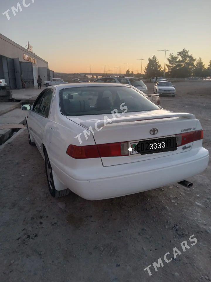 Toyota Camry 1999 - 110 000 TMT - Baýramaly - img 3