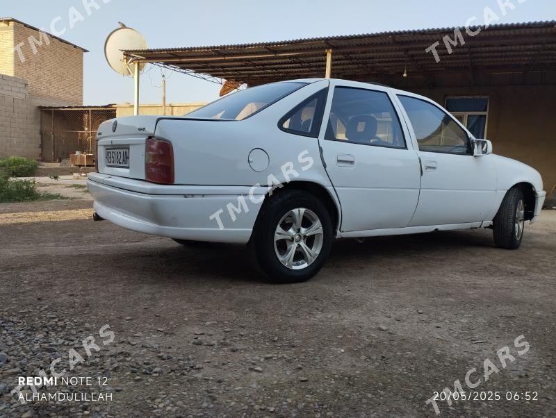 Opel Vectra 1990 - 30 000 TMT - Tejen - img 3